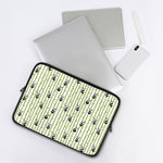 Cute Panda And Bamboo Pattern Print Laptop Sleeve