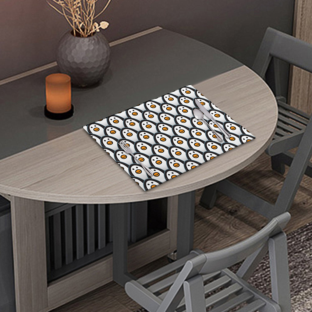 Cute Penguin Face Pattern Print Placemat