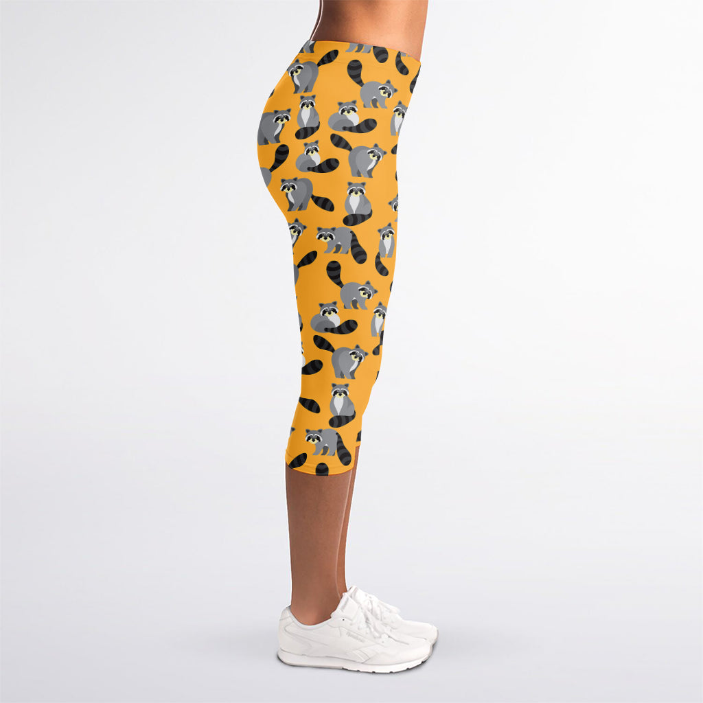 Cute Raccoon Pattern Print Women's Capri Leggings