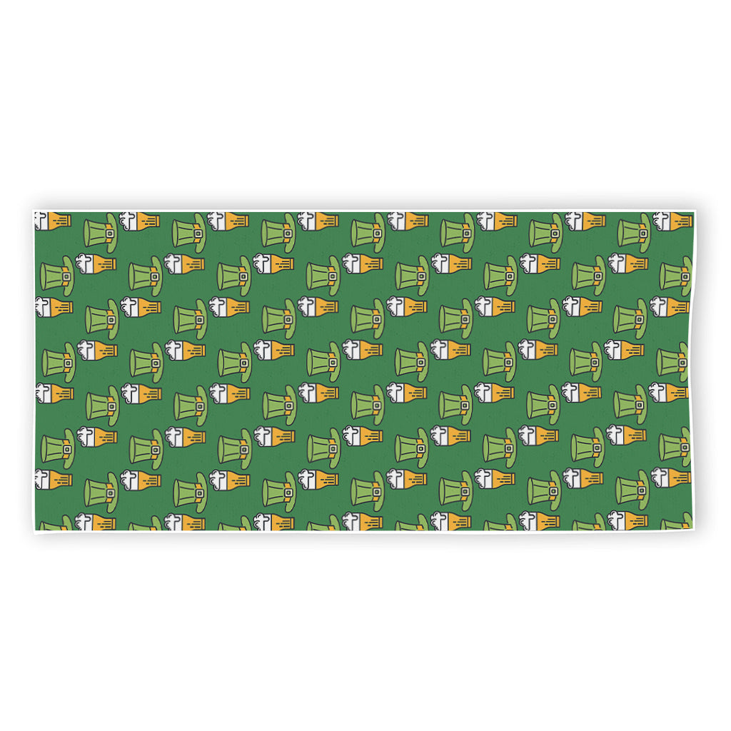 Cute Shamrock Saint Patrick's Day Print Beach Towel