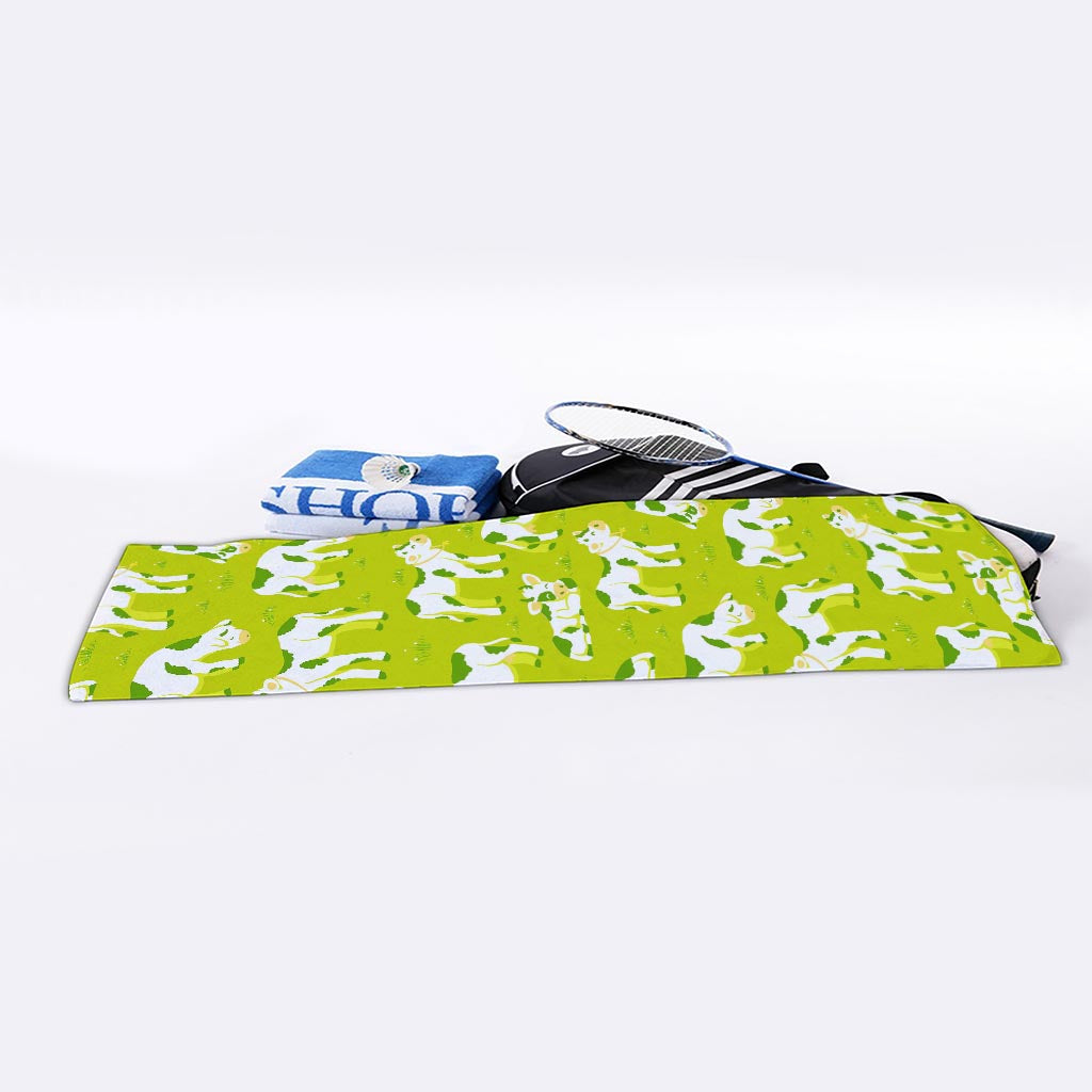 Cute Smiley Cow Pattern Print Sports Towel