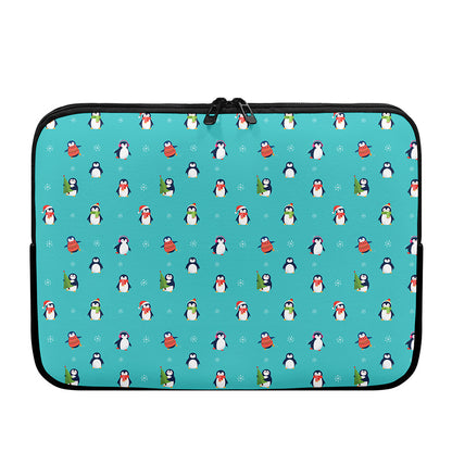 Cute Snowy Penguin Pattern Print Laptop Sleeve