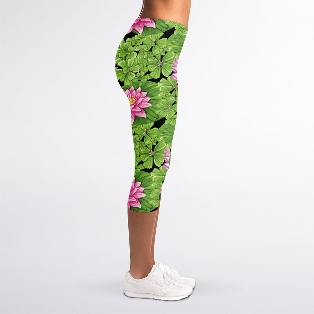 Cute Water Lily Pattern Print Women's Capri Leggings