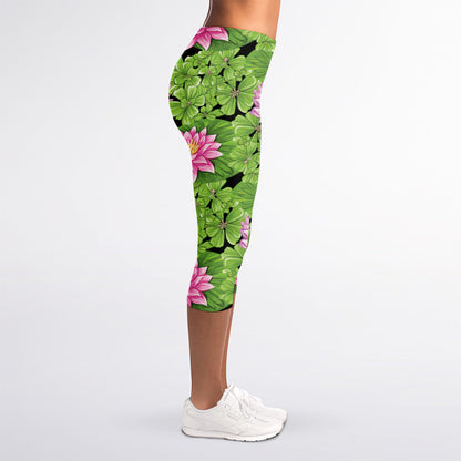 Cute Water Lily Pattern Print Women's Capri Leggings
