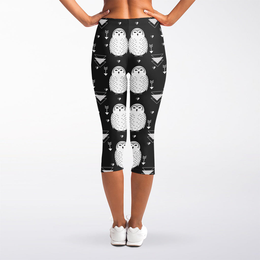 Cute White And Grey Owl Pattern Print Women's Capri Leggings