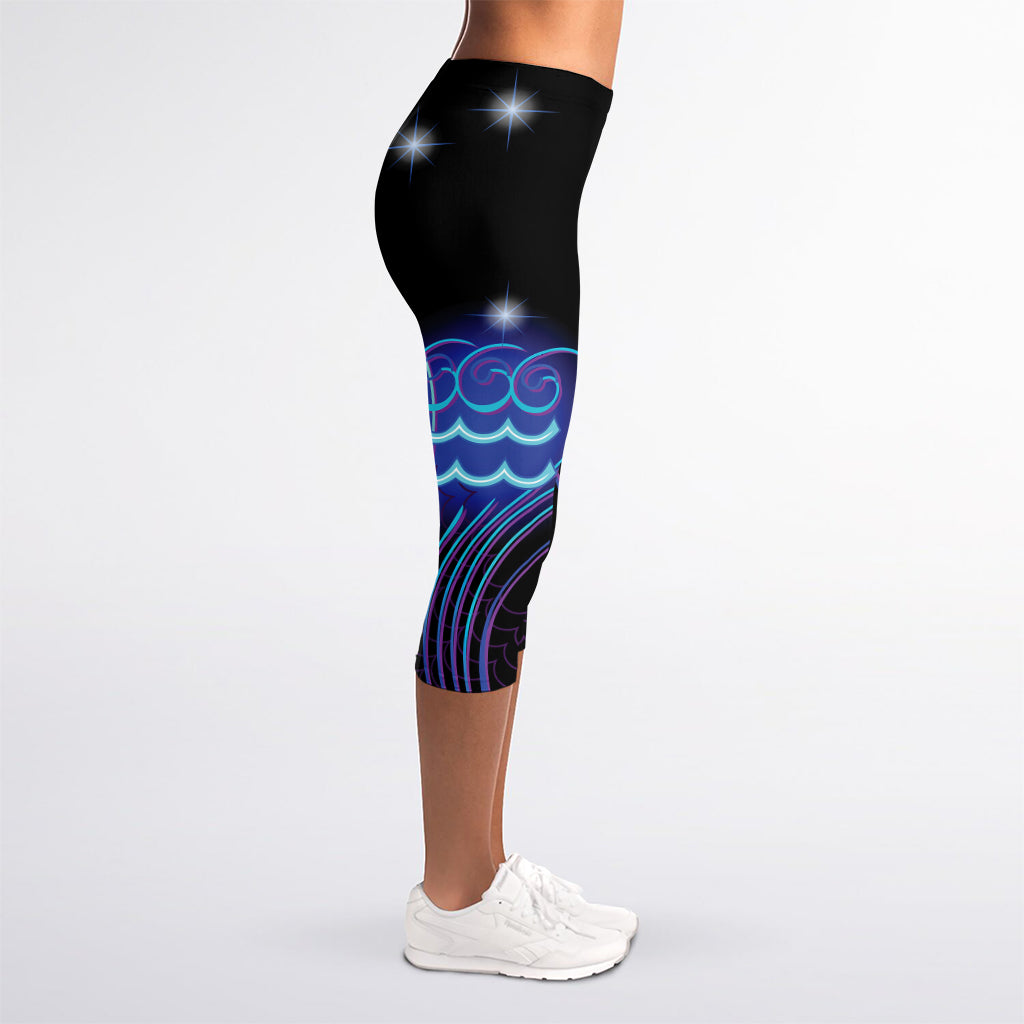 Dark Aquarius Zodiac Sign Print Women's Capri Leggings
