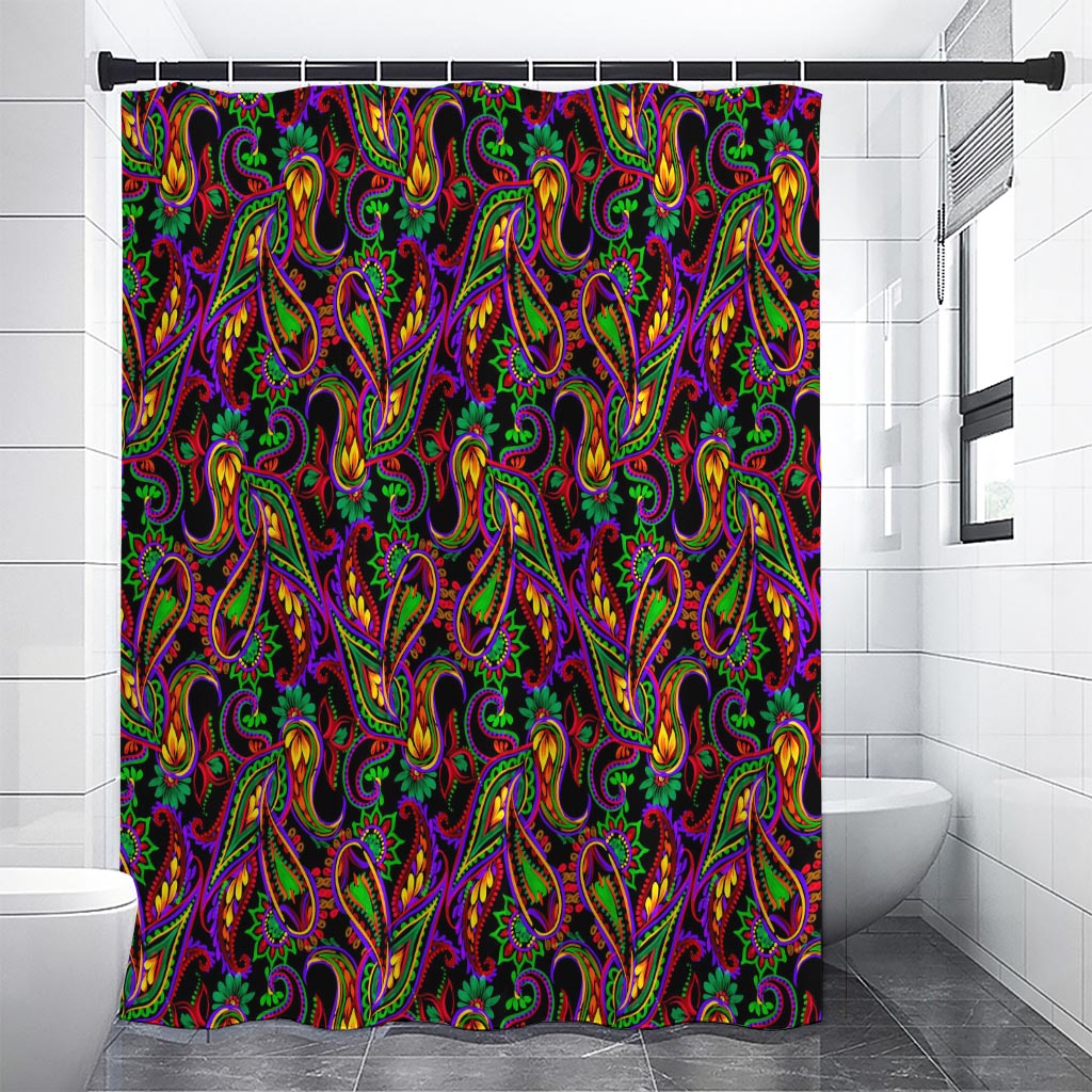 Dark Bohemian Paisley Pattern Print Shower Curtain