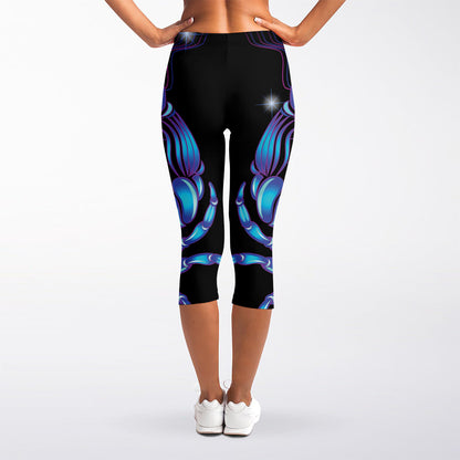 Dark Cancer Zodiac Sign Print Women's Capri Leggings