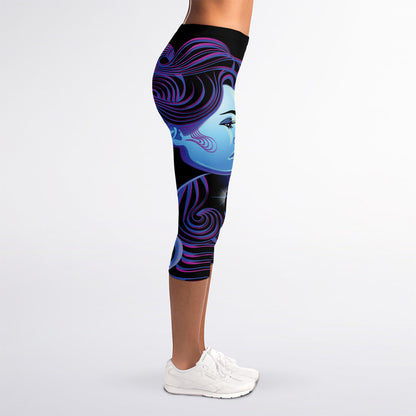 Dark Gemini Zodiac Sign Print Women's Capri Leggings