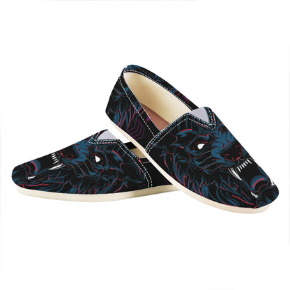 Dark Geometric Wolf Print Casual Shoes