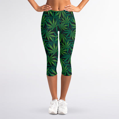 Dark Green Hemp Pattern Print Women's Capri Leggings