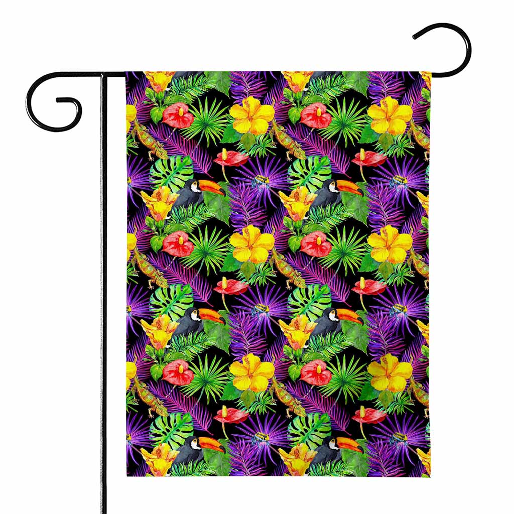 Dark Hawaiian Tropical Pattern Print House Flag