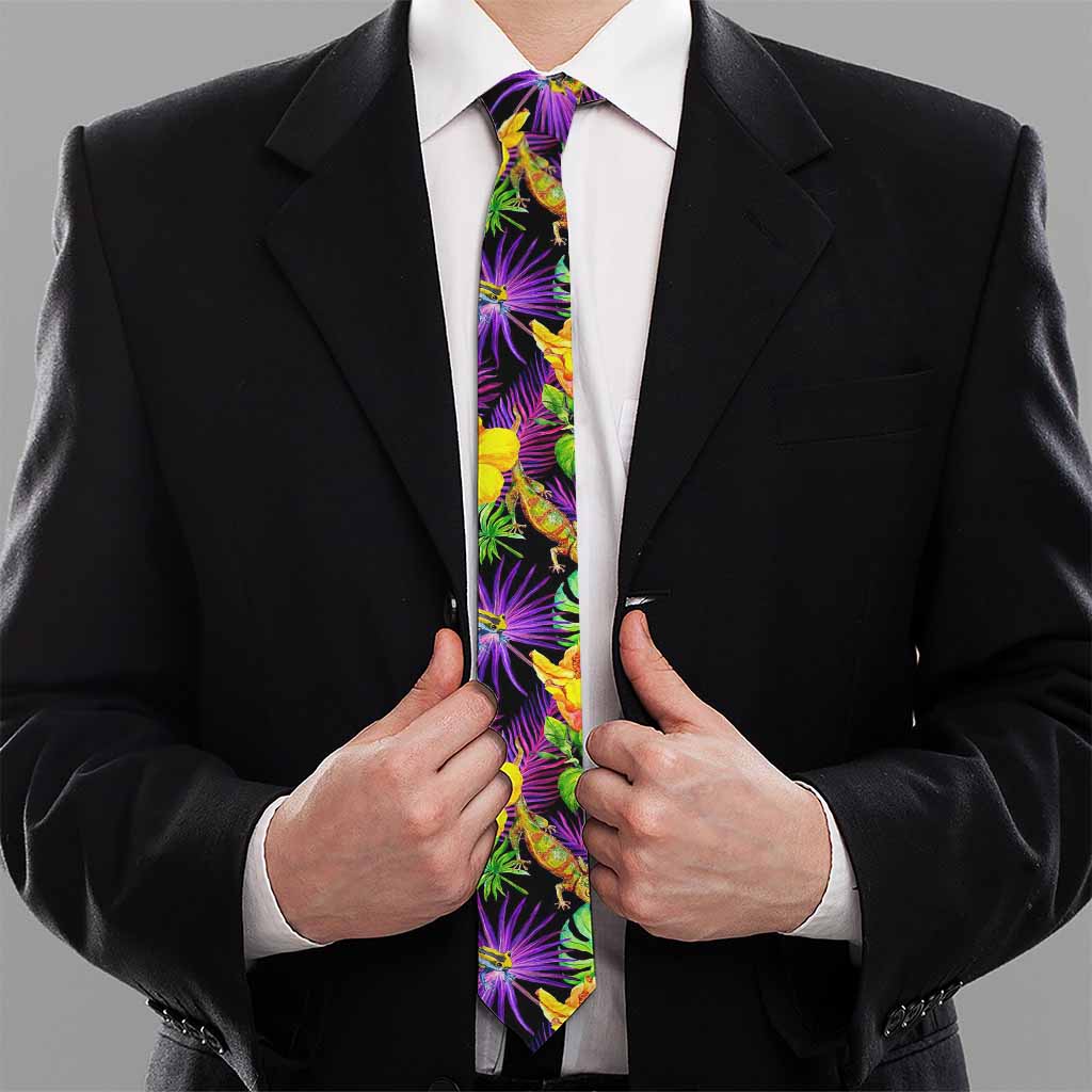 Dark Hawaiian Tropical Pattern Print Necktie