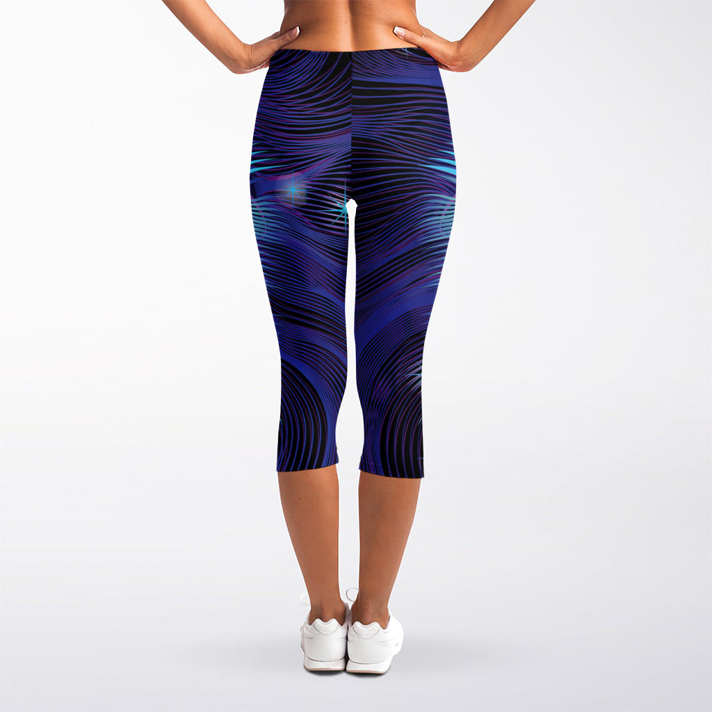 Dark Leo Zodiac Sign Print Women's Capri Leggings