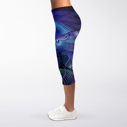 Dark Leo Zodiac Sign Print Women's Capri Leggings