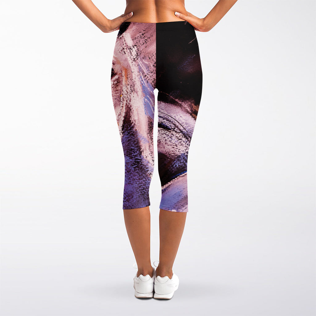 Dark Pink Horse Painting Print Women's Capri Leggings