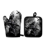 Dark Samurai Warrior Print Oven Mitt And Pot Holder Set