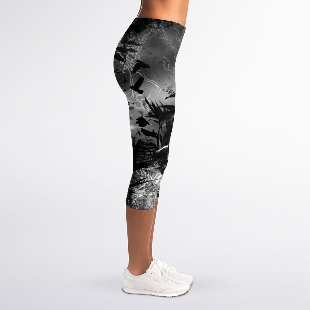 Dark Samurai Warrior Print Women's Capri Leggings