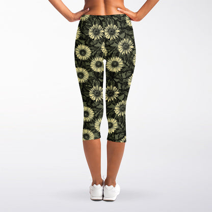 Dark Sunflower Pattern Print Women's Capri Leggings