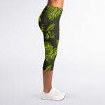 Dark Tropical Leaf Pattern Print Women's Capri Leggings