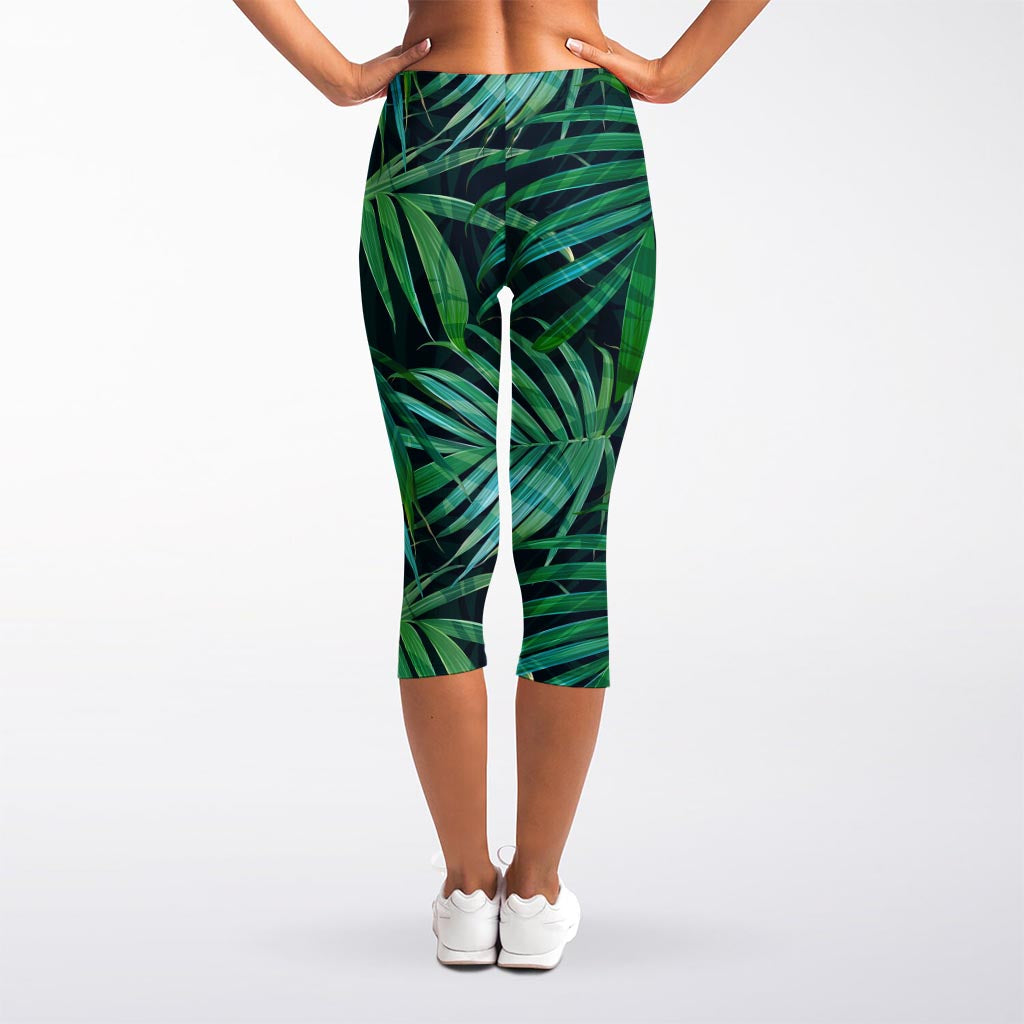 Dark Tropical Palm Leaves Pattern Print Women's Capri Leggings