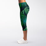 Dark Tropical Palm Leaves Pattern Print Women's Capri Leggings