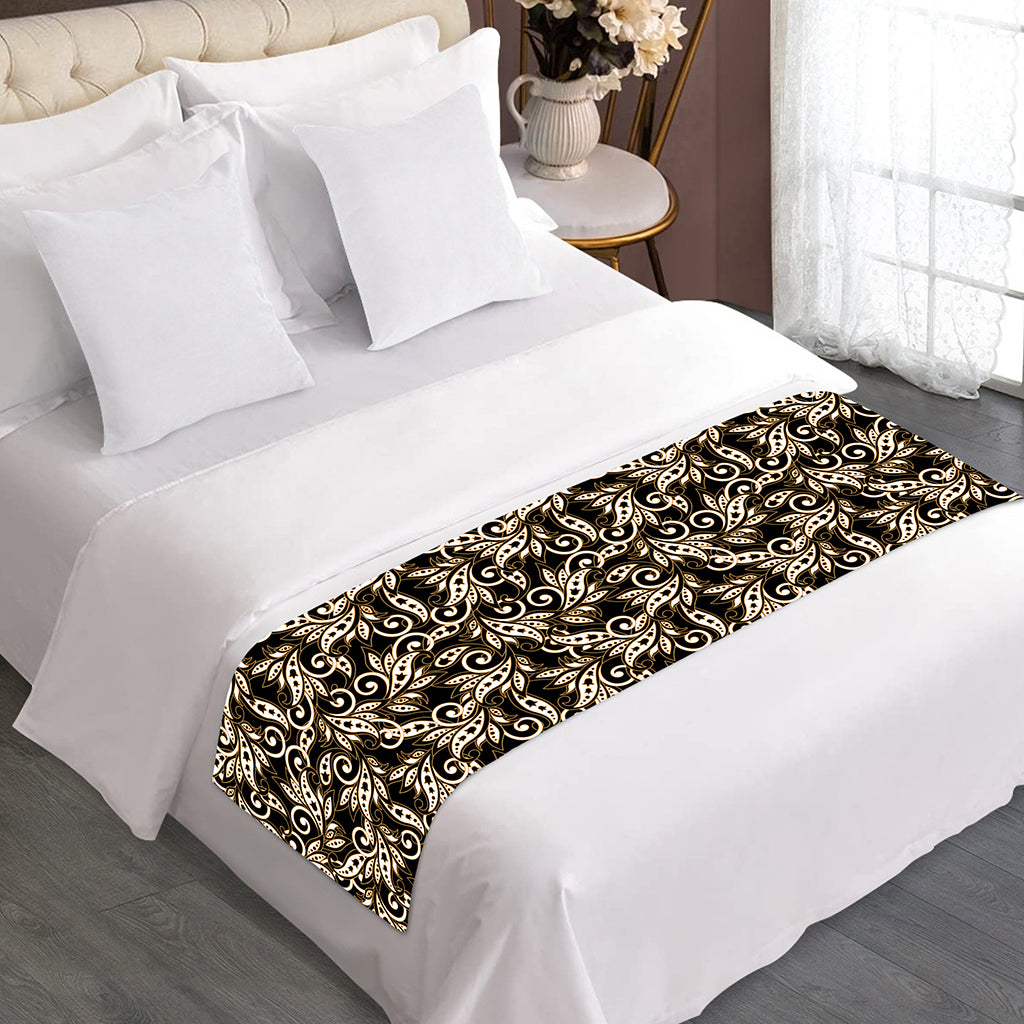 Dark Western Floral Pattern Print Bed Runner