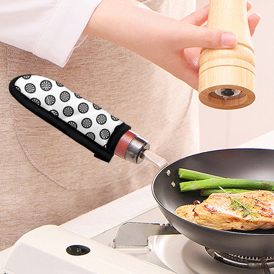 Dartboard Pattern Print Skillet Handle Cover
