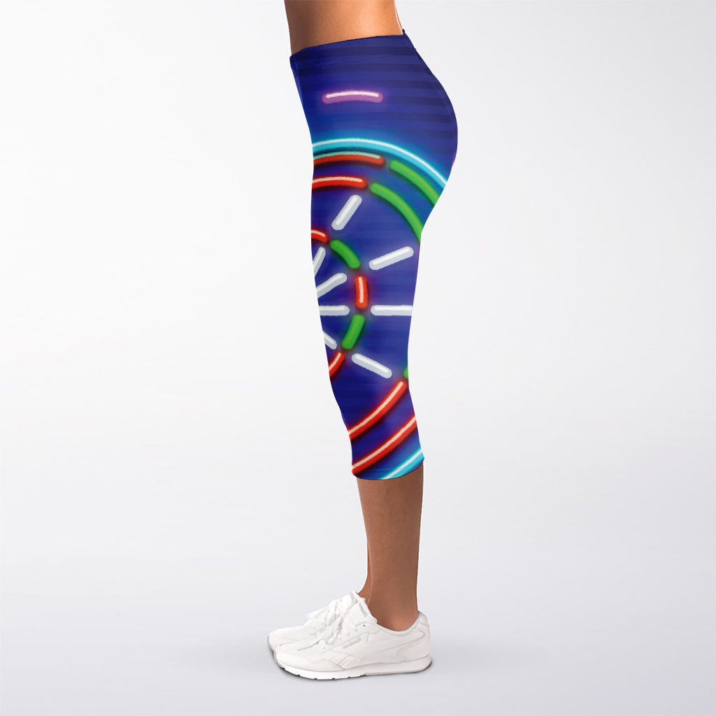 Darts Bar Sign Print Women's Capri Leggings
