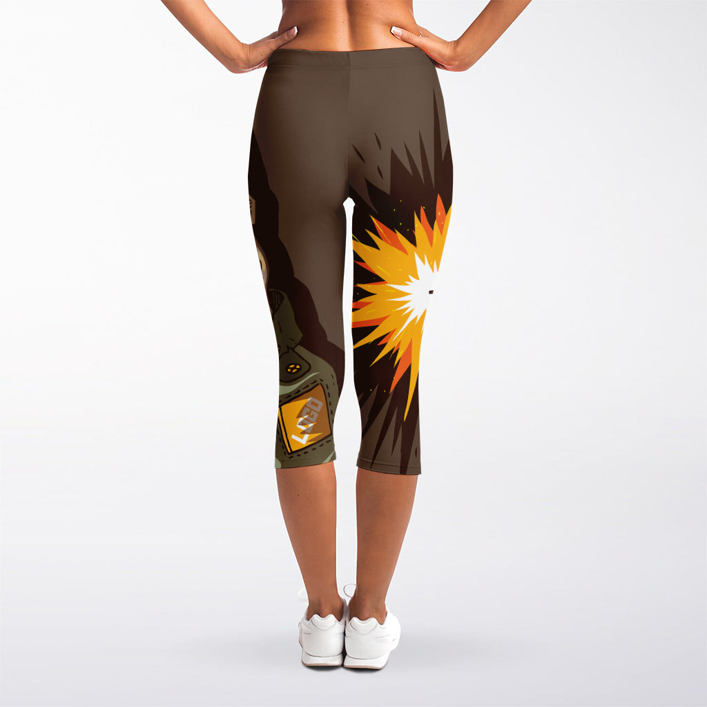 Dead Welder Print Women's Capri Leggings