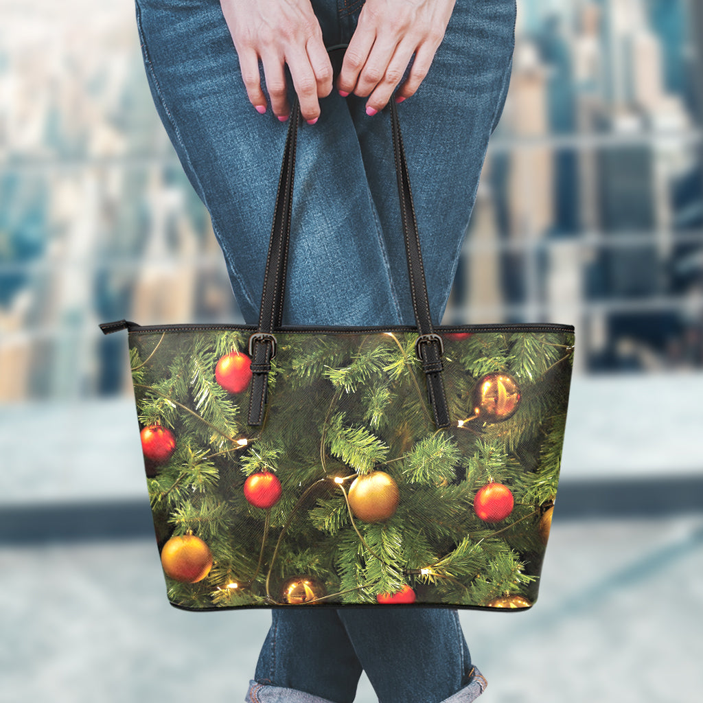 Decorated Christmas Tree Print Leather Tote Bag