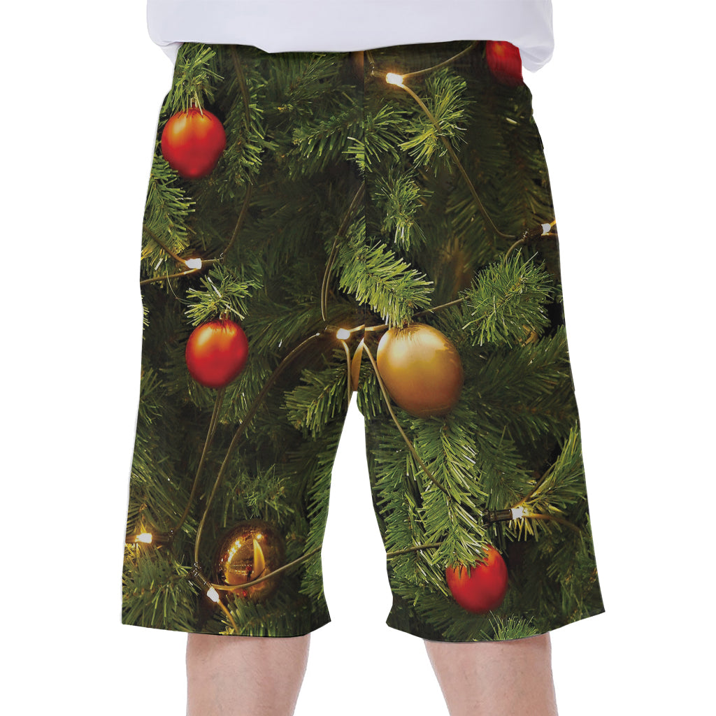 Decorated Christmas Tree Print Men's Beach Shorts