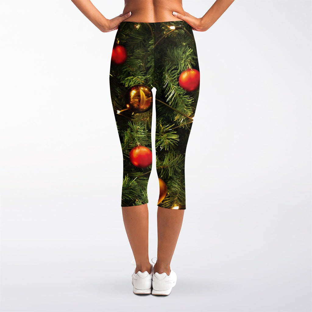 Decorated Christmas Tree Print Women's Capri Leggings