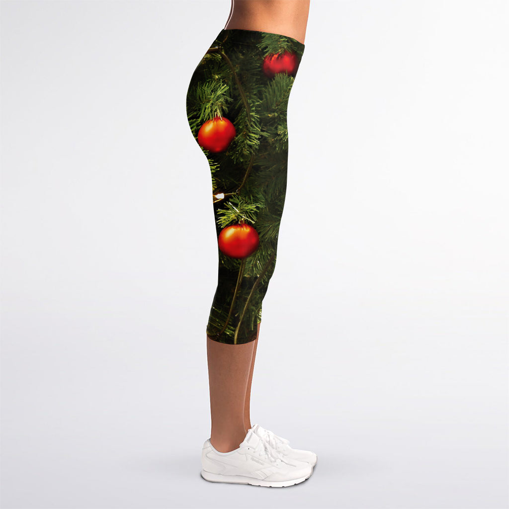 Decorated Christmas Tree Print Women's Capri Leggings