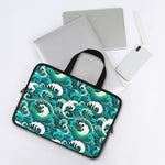 Deep Sea Wave Surfing Pattern Print Laptop Sleeve With Handle