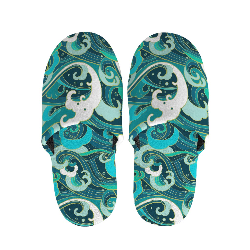 Deep Sea Wave Surfing Pattern Print Slippers