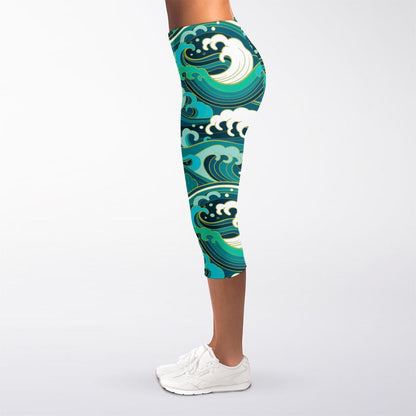 Deep Sea Wave Surfing Pattern Print Women's Capri Leggings