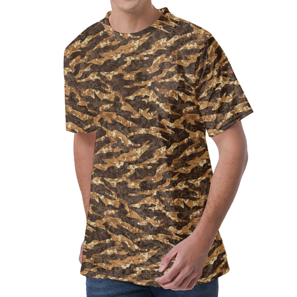 Desert Tiger Stripe Camouflage Print Men's Velvet T-Shirt