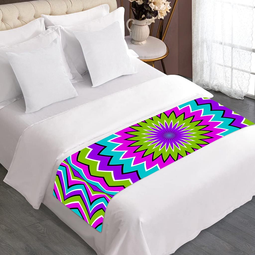 Dizzy Circle Moving Optical Illusion Bed Runner