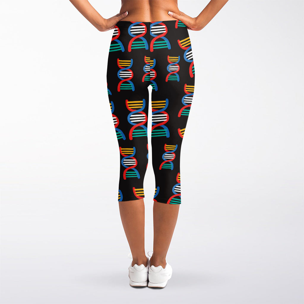 DNA Strands Pattern Print Women's Capri Leggings
