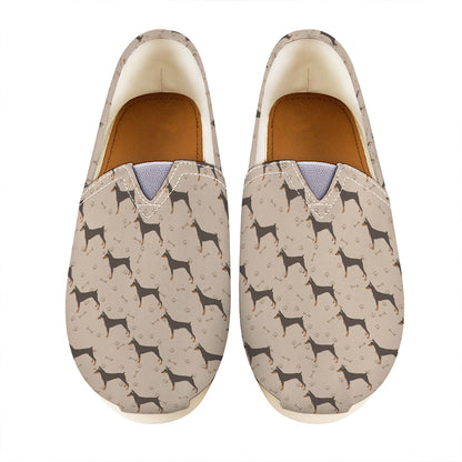 Doberman Pinscher Pattern Print Casual Shoes