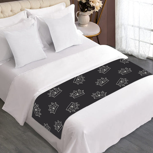 Doodle Crown Pattern Print Bed Runner