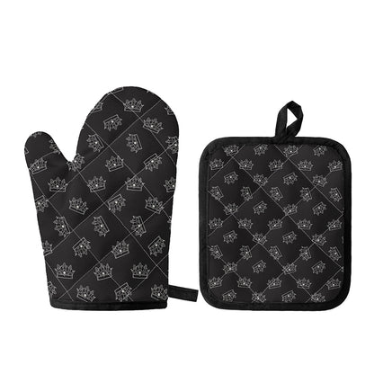 Doodle Crown Pattern Print Oven Mitt And Pot Holder Set