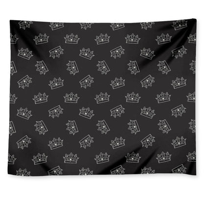 Doodle Crown Pattern Print Tapestry