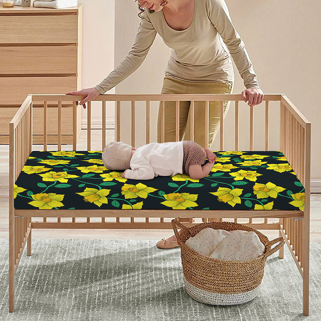 Drawing Daffodil Flower Pattern Print Baby Crib Sheet