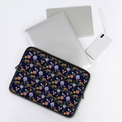 Eagle And Jaguar Pattern Print Laptop Sleeve