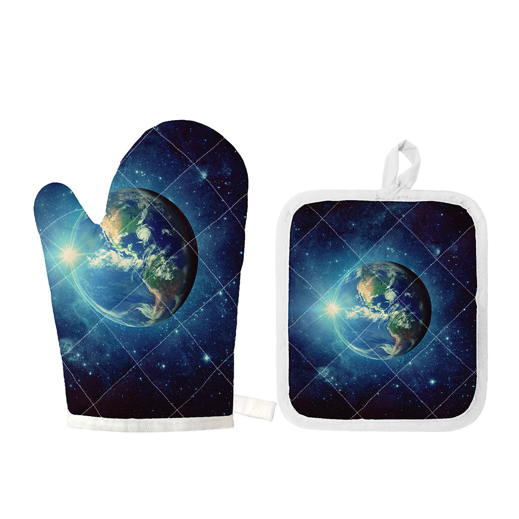 Earth And Space Print Oven Mitt And Pot Holder Set