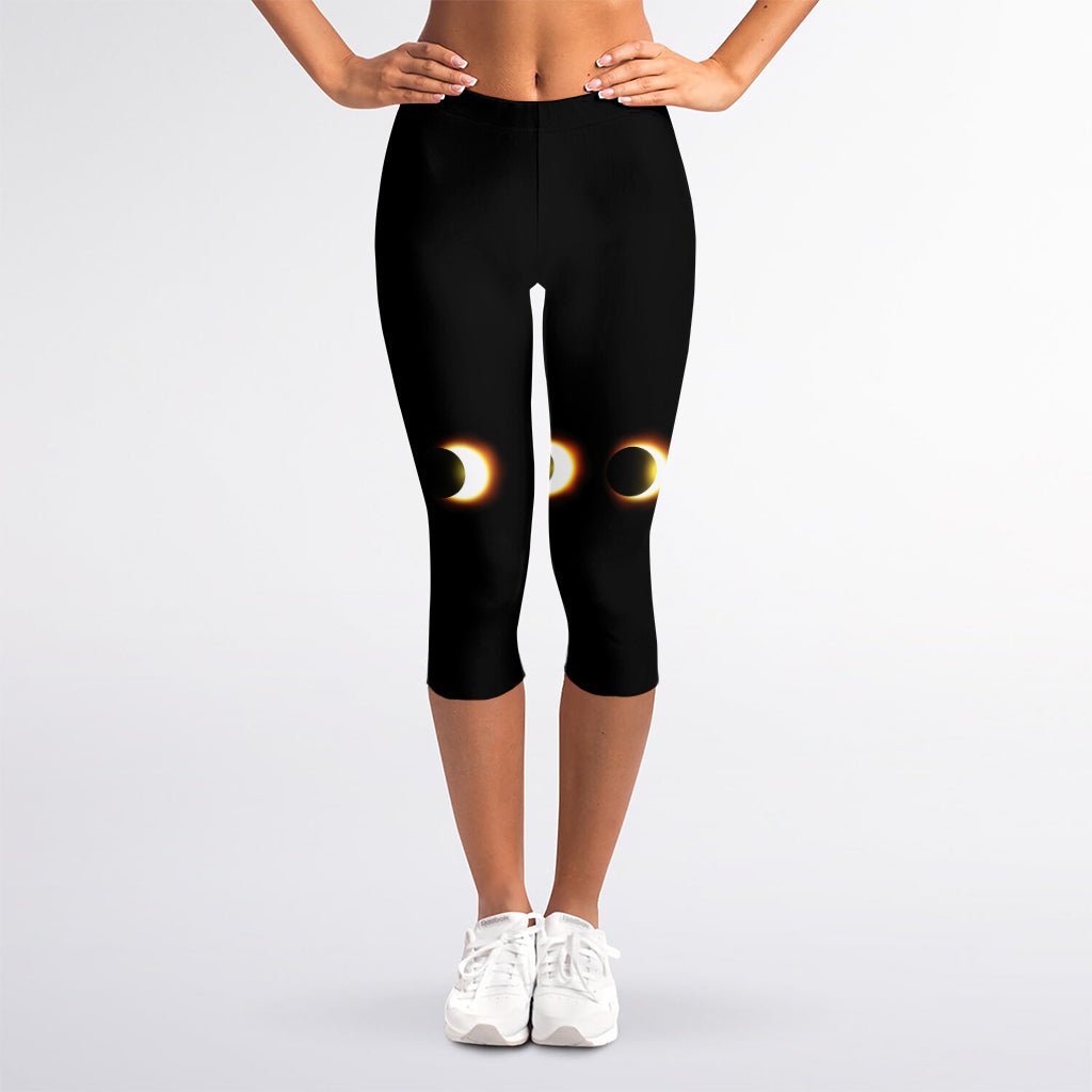 Eclipse Phases Print Women's Capri Leggings