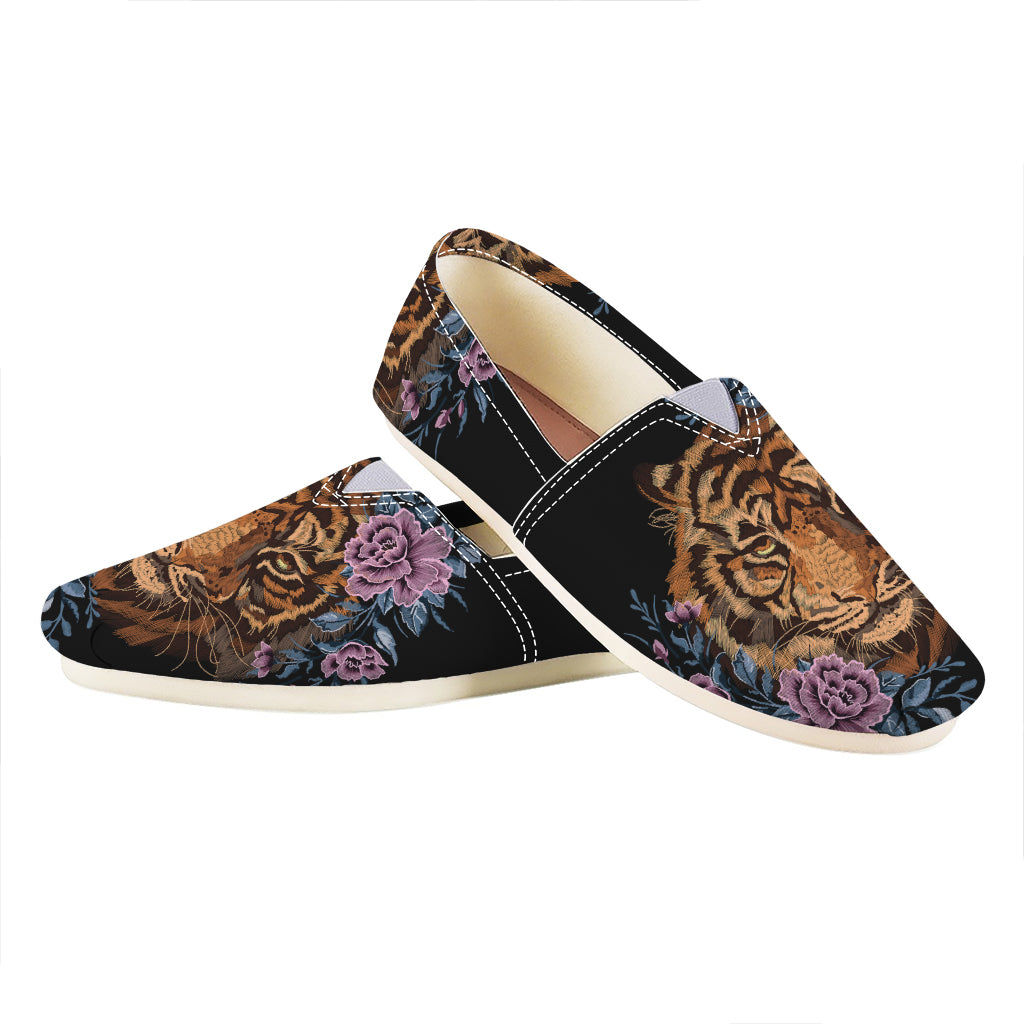 Embroidery Tiger And Flower Print Casual Shoes