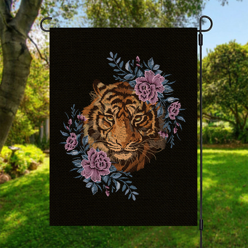 Embroidery Tiger And Flower Print Garden Flag